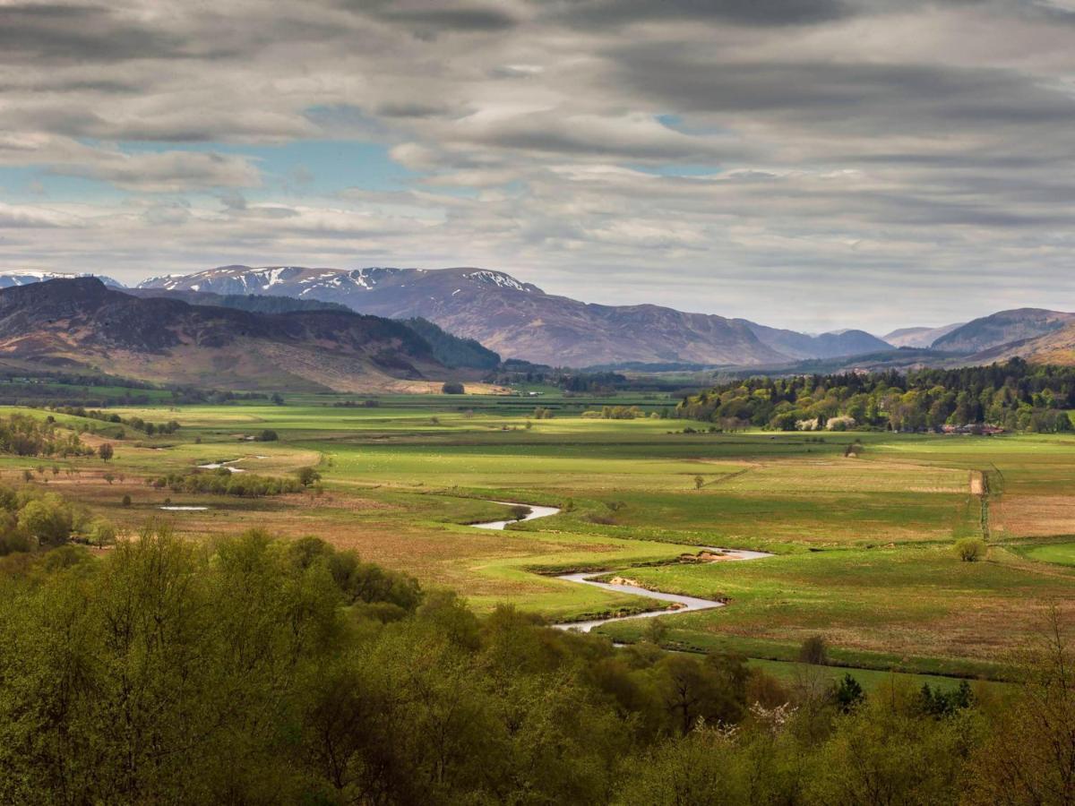 Glentruim Homestay B&B And Glamping Pods 牛顿莫尔 外观 照片