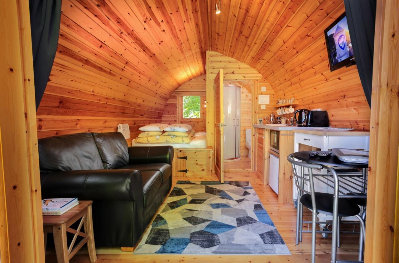Glentruim Homestay B&B And Glamping Pods 牛顿莫尔 外观 照片